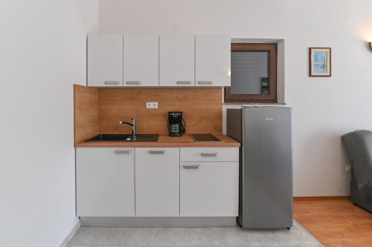 Andrea I Apartamento Baška