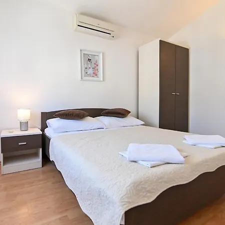 Apartments Andrea I Baska  Exterior photo